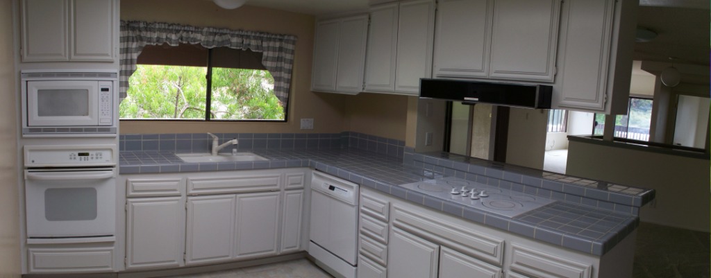 Kitchen - Contemporary Style with Numerious Cabinets